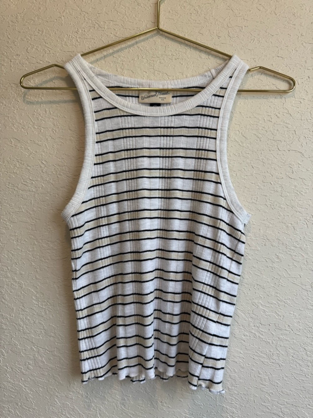 Universal Thread tank top